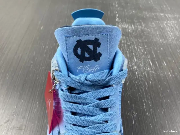 One Kick Jordan UNC HO12MNJDLS247 4 Retro (PE) 0609